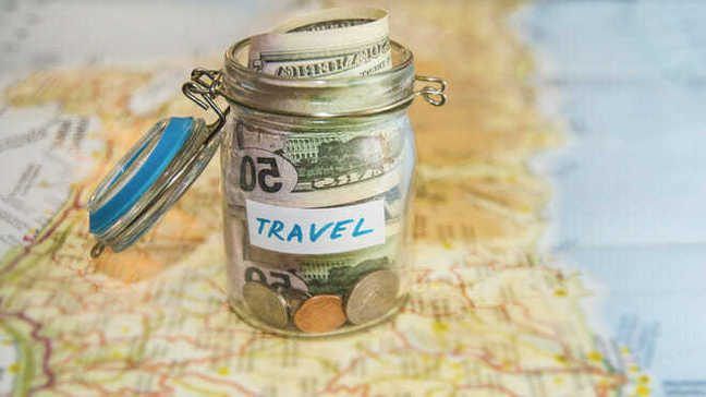 6 Tips For Traveling Abroad That Will Save You Money
