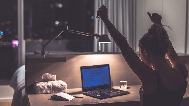 How To Quit Your Job And Turn Your Side-Hustle Into A Business - Work hard