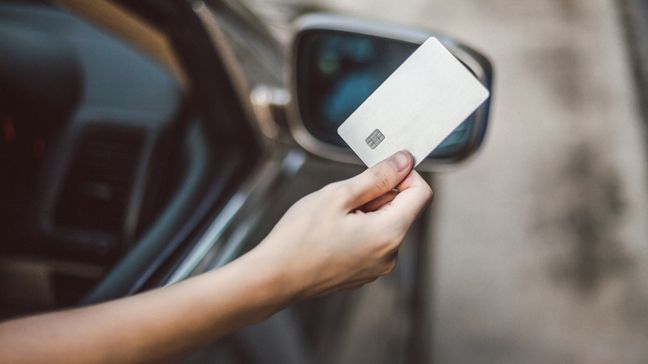 Why You Should Never Buy A Car With A Credit Card - And What To Do Instead - Why you shouldn’t use a credit card to pay for a car