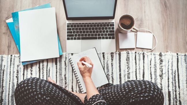 Berpikir Tentang Freelancing?  Pastikan Anda Memahami 12 Biaya Tersembunyi Ini - Biaya pendidikan