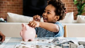 When Can You Start Teaching Your Kids About Money