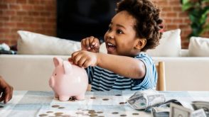 When Can You Start Teaching Your Kids About Money When Can You Start Teaching Your Kids About Money