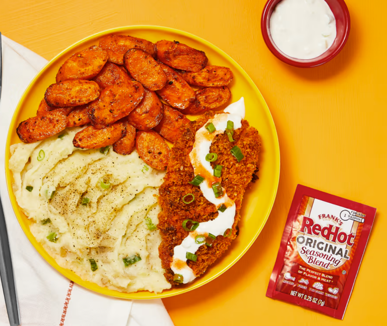 prepared crispy buffalo chicken with blue cheese, mashed potatoes and carrots from HelloFresh