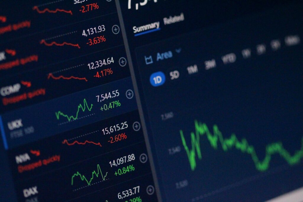 graphical user interface, application; Fed holds rates steady